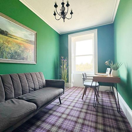 Rosebank House - 12 Guests, 6 Ensuite Bedrooms, Ev Point, Games Rooms, Wood Burner, Pet Friendly! Blairgowrie and Rattray Eksteriør billede