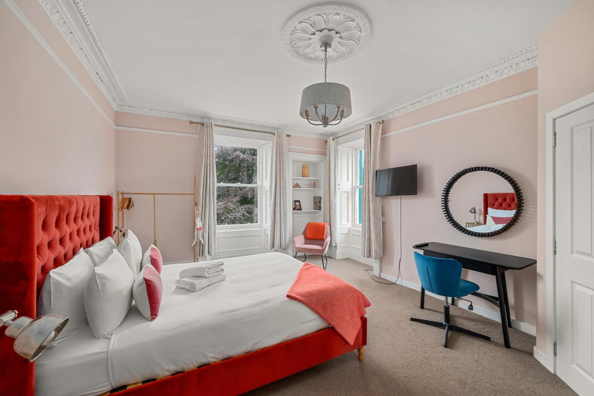 Rosebank House - 12 Guests, 6 Ensuite Bedrooms, Ev Point, Games Rooms, Wood Burner, Pet Friendly! Blairgowrie and Rattray Eksteriør billede