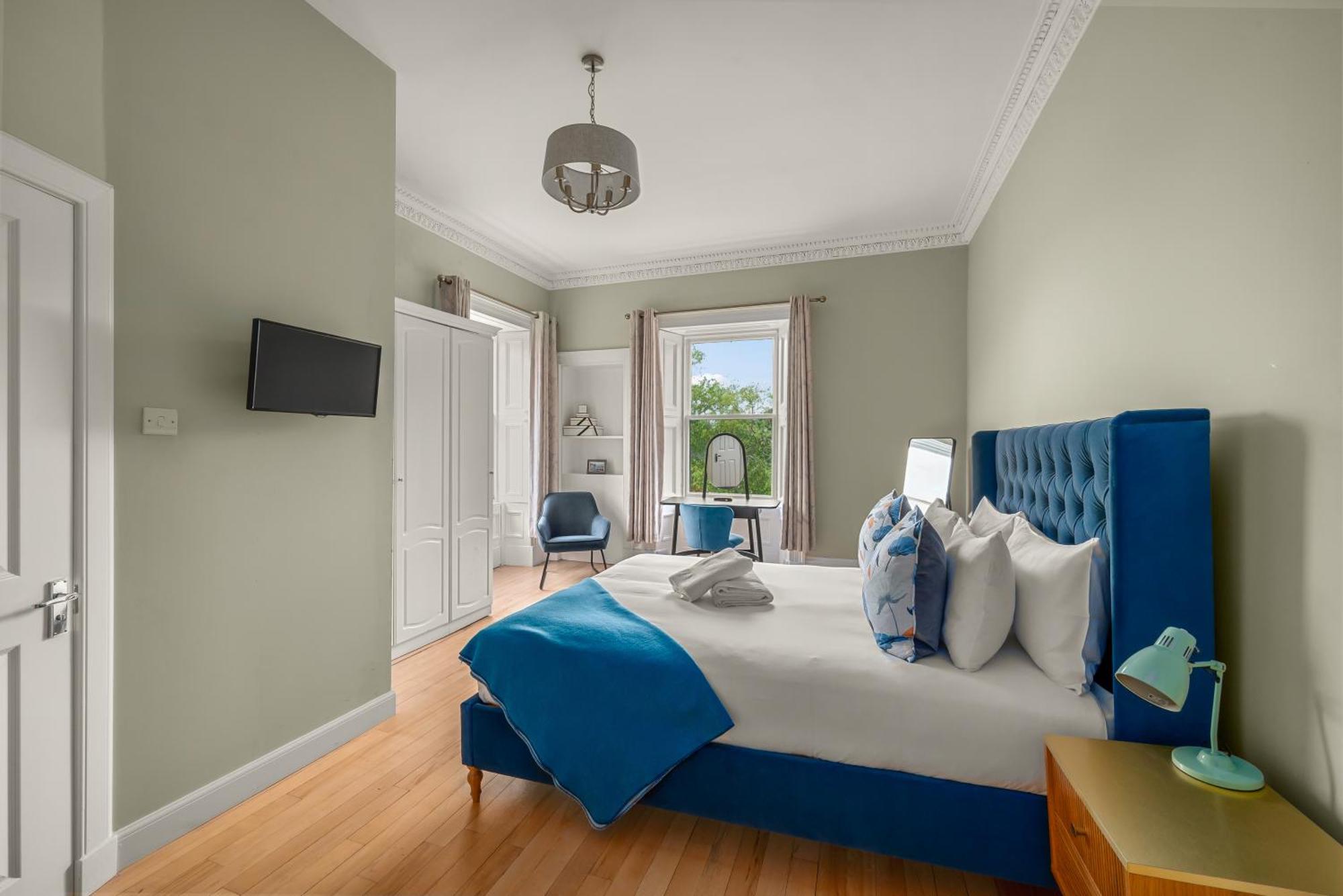 Rosebank House - 12 Guests, 6 Ensuite Bedrooms, Ev Point, Games Rooms, Wood Burner, Pet Friendly! Blairgowrie and Rattray Eksteriør billede