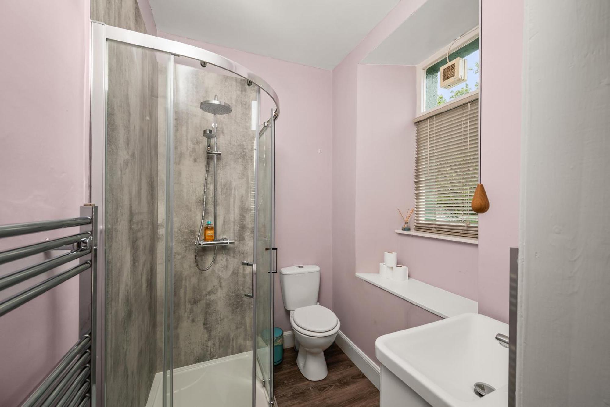 Rosebank House - 12 Guests, 6 Ensuite Bedrooms, Ev Point, Games Rooms, Wood Burner, Pet Friendly! Blairgowrie and Rattray Eksteriør billede